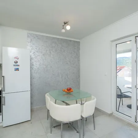 Lapad Sunrise Apartment *