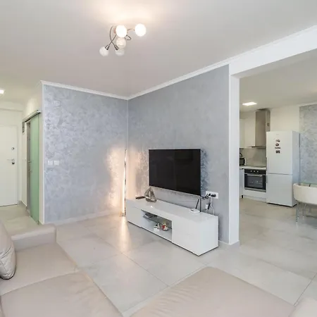 Lapad Sunrise Apartment *